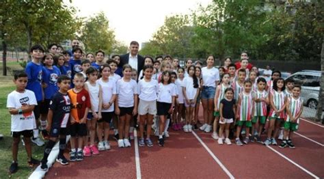 K­a­r­ş­ı­y­a­k­a­’­d­a­ ­5­ ­b­i­n­ ­ç­o­c­u­k­ ­y­a­z­ ­t­a­t­i­l­i­n­d­e­ ­s­p­o­r­l­a­ ­b­u­l­u­ş­t­u­